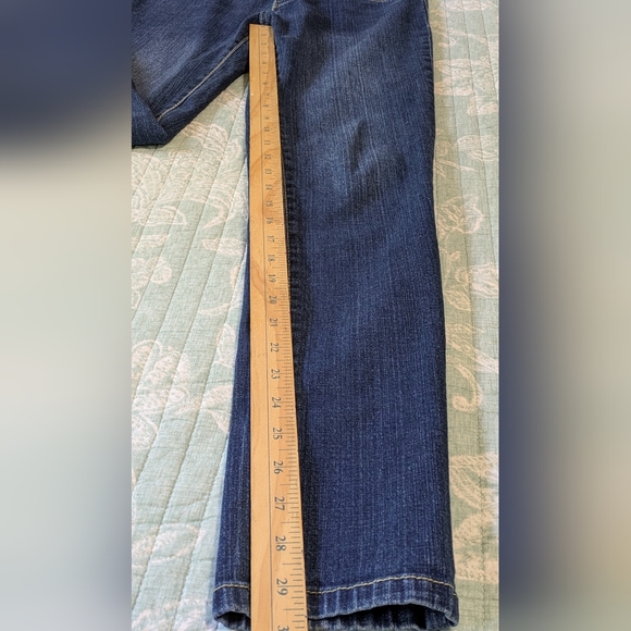 Junior's Crystal Vogue Blue Denim Jeans, Size 9 Jr. - Picture 4 of 7